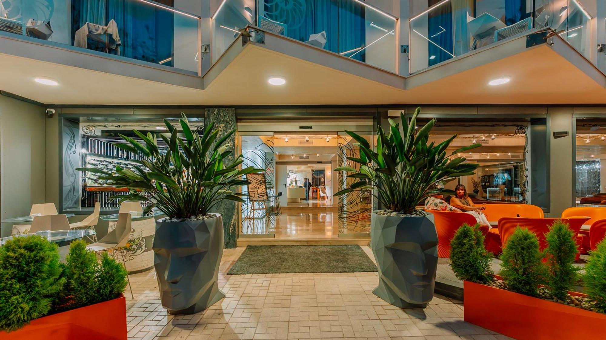 Hotel Essence Boutique 4*
